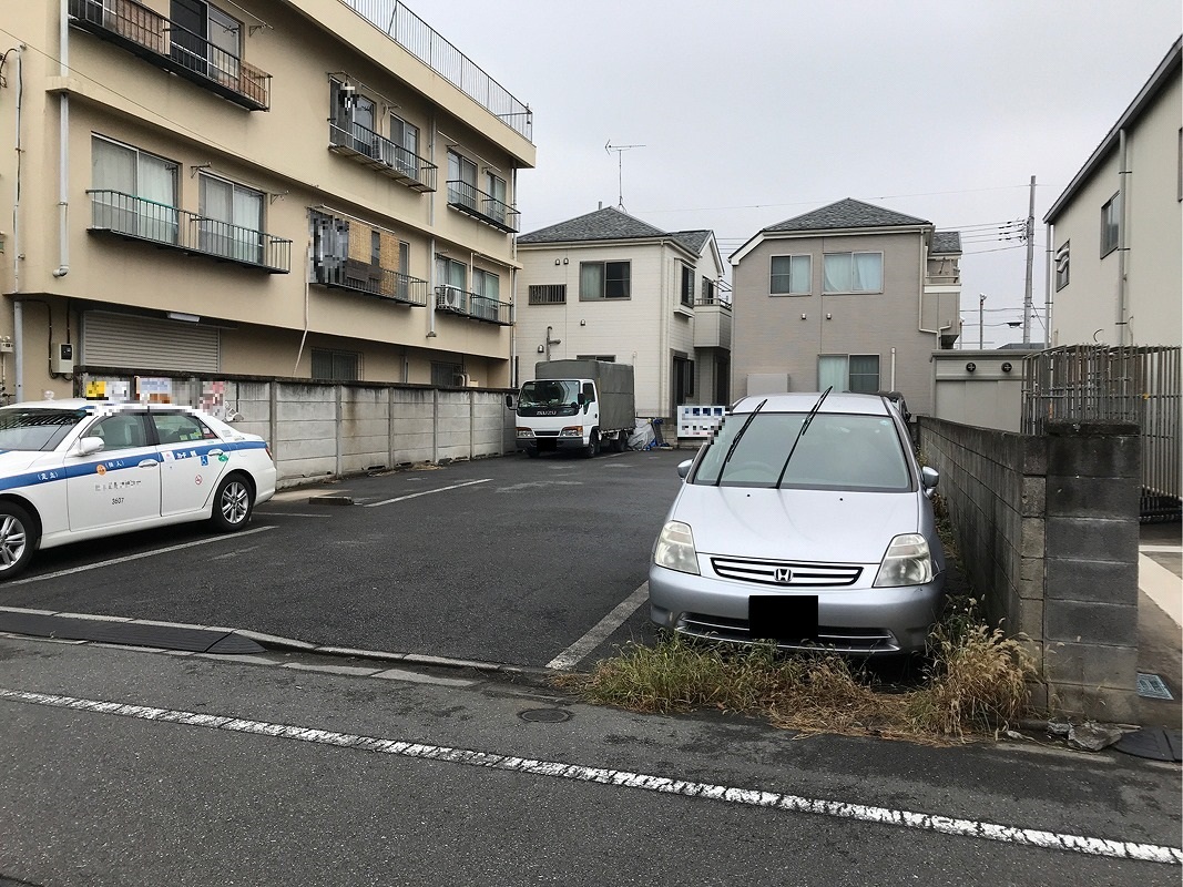 足立区鹿浜４丁目　月極駐車場